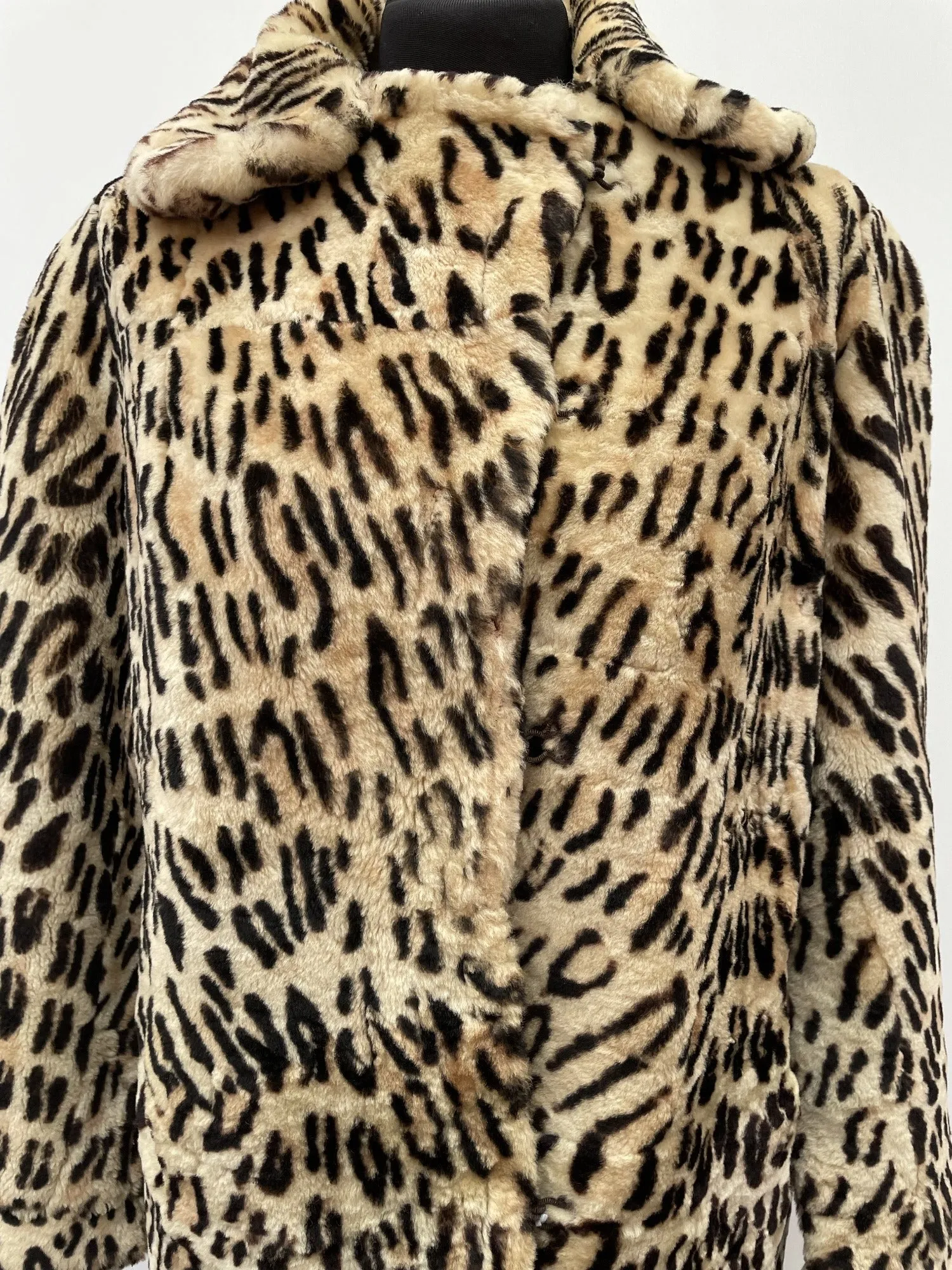 60s Beaver Lamb Leopard Print Coat - Size 12-14