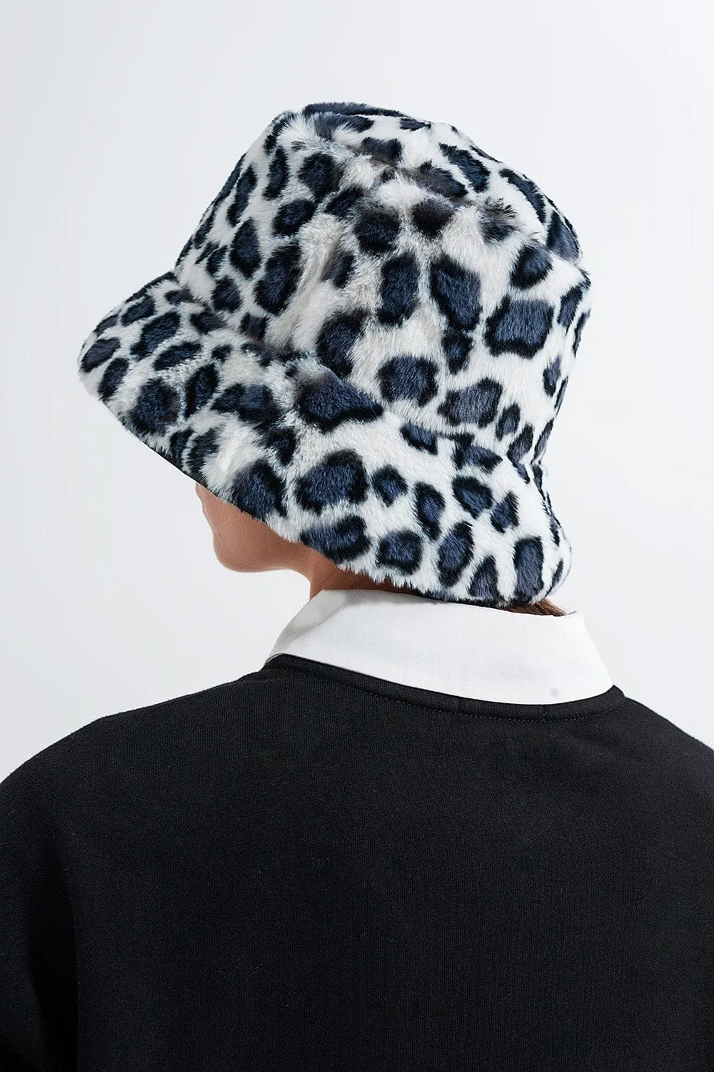 Grey Bucket Hat In Animal Print