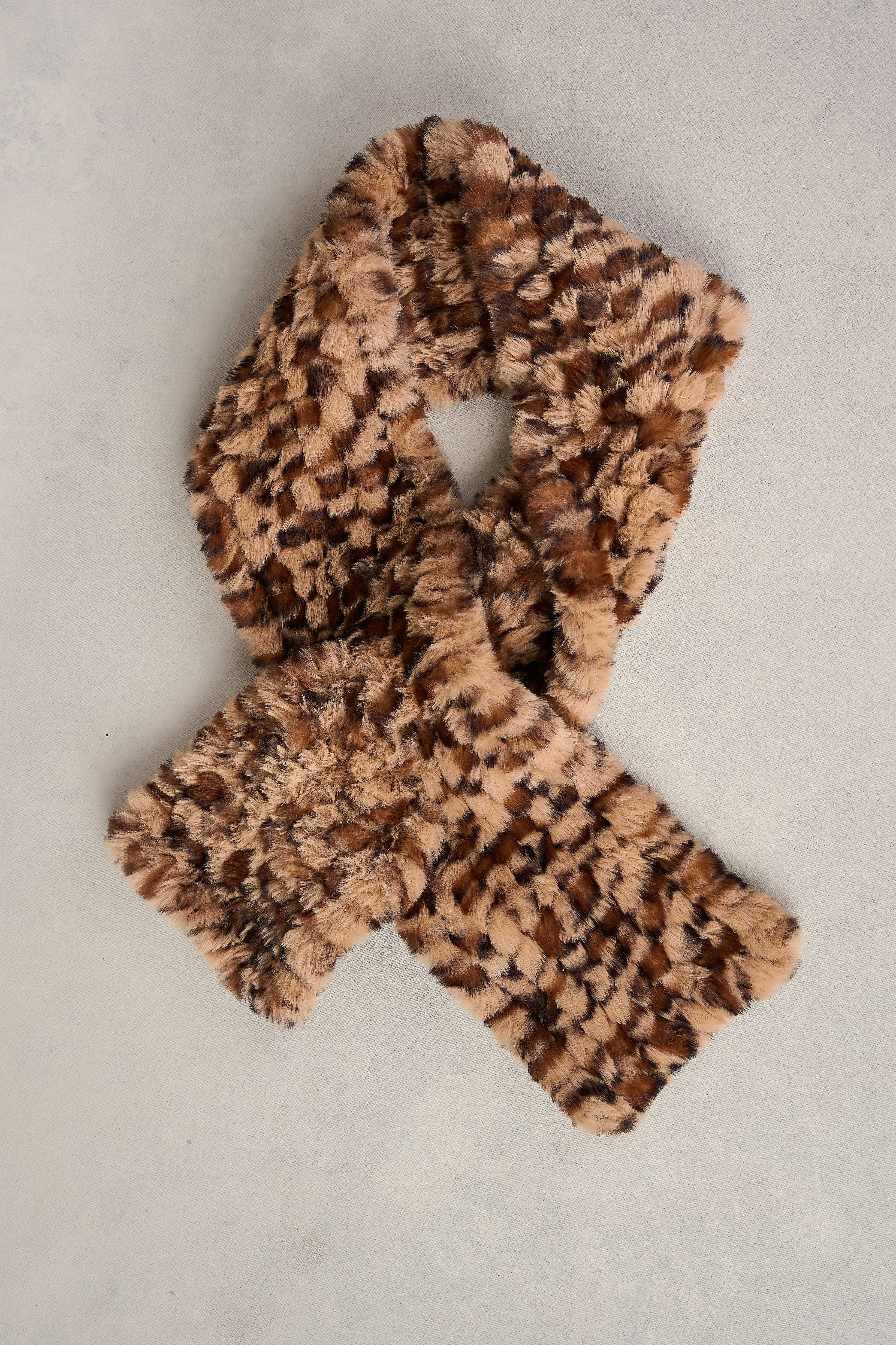 Leopard Faux Fur Collar