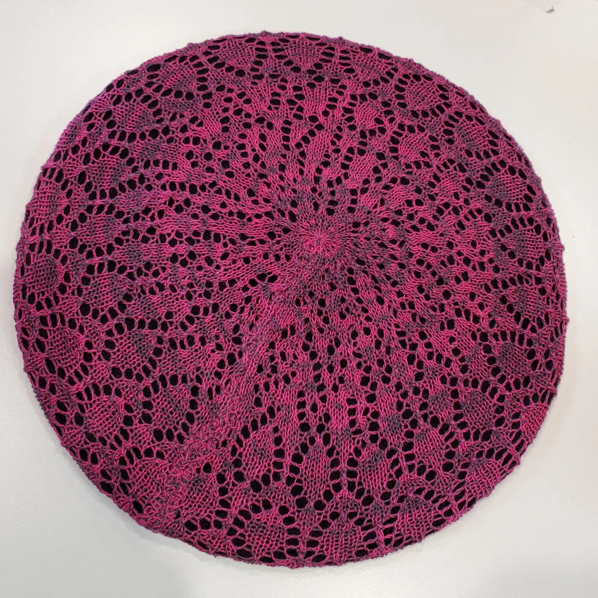 Lightweight Lined Two Toned Berets Atifa