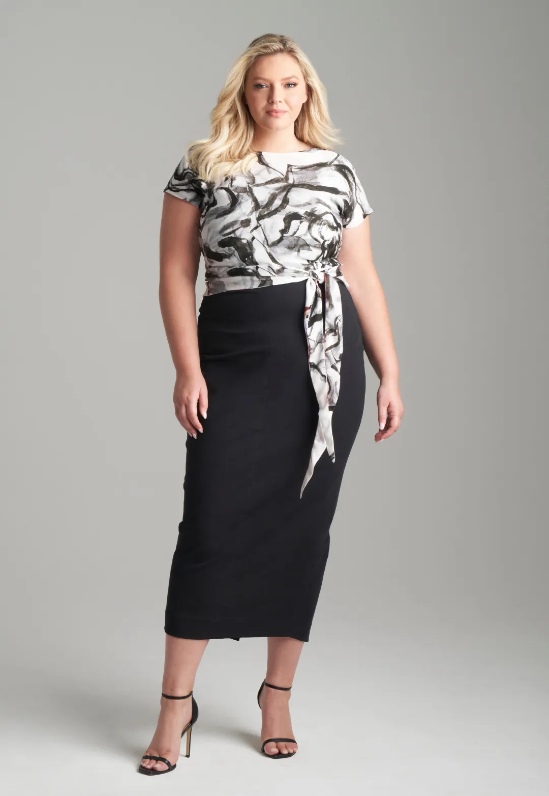 Penelope Italian Stretch Pencil Skirt in Black