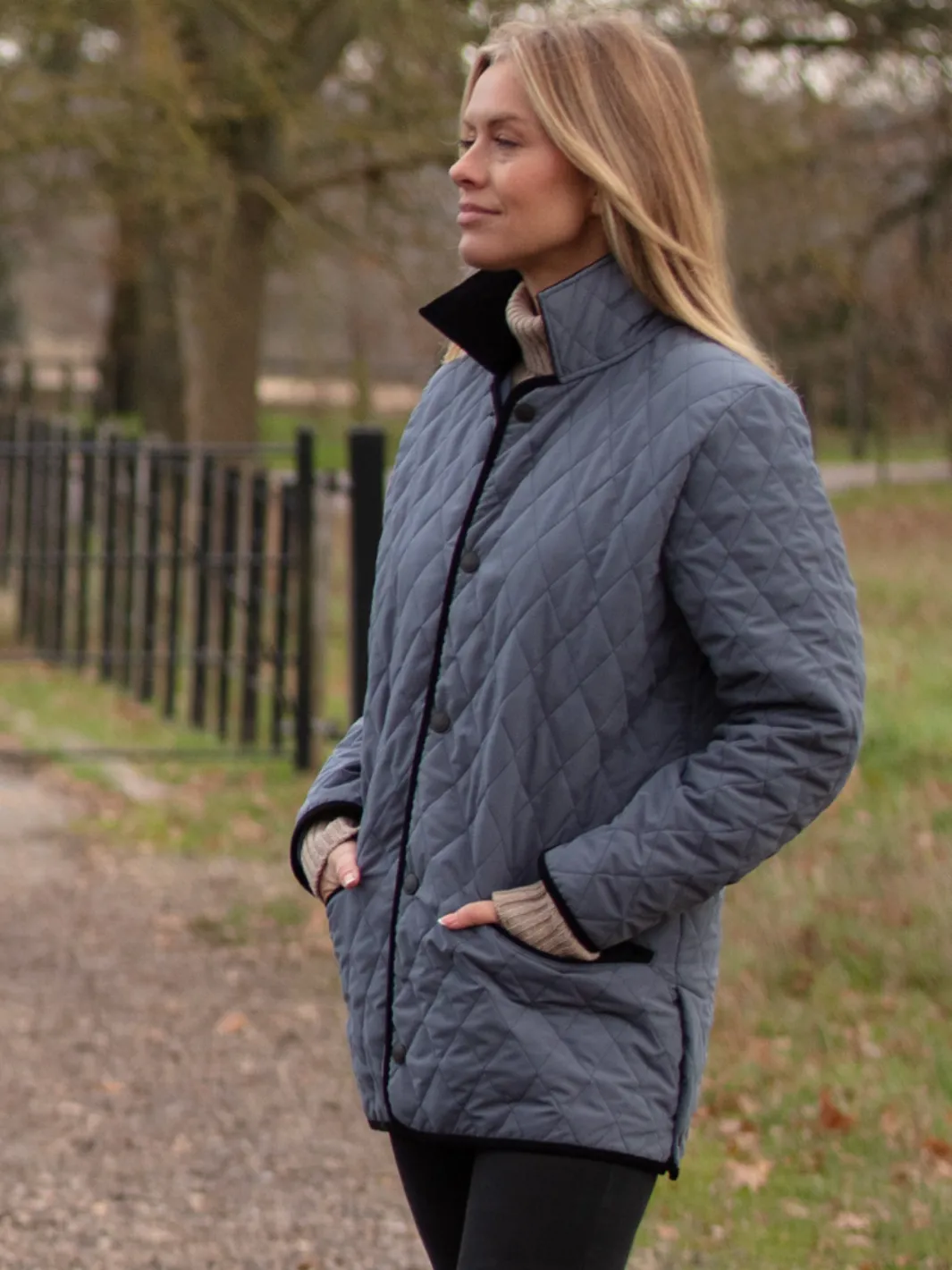 Unisex Paddock Quilt - Grey