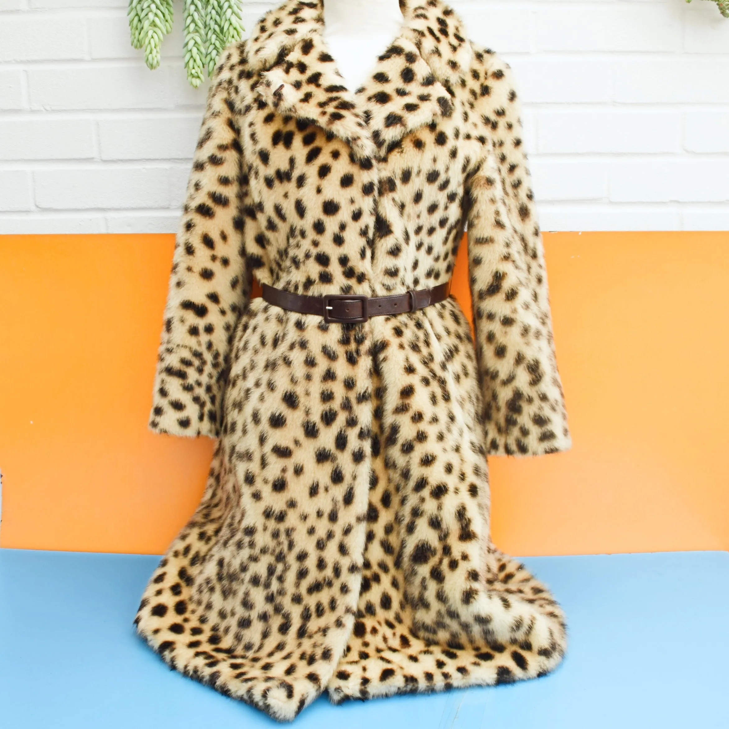Vintage 1970s Faux Fur Leopard Coat - Size 12